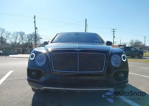 2017 Bentley Bentayga W12/W12 First Edition from USA, damaged, VIN SJAAC2ZV1HC013275